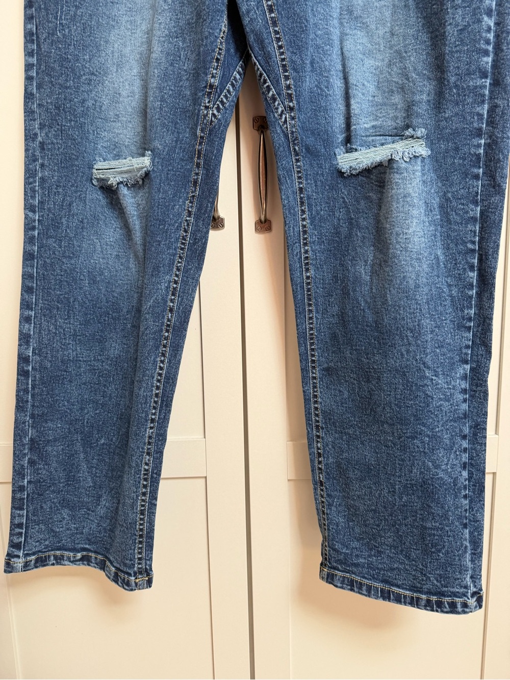 Metietila Pull On Distressed Blue Jeans NWT - Picture 2 of 11